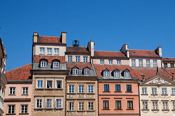 istock Historical buildings in Warsaw 182804064