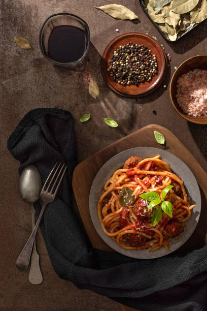 istock Spaghetti with meatballs and tomato sauce 1828042296