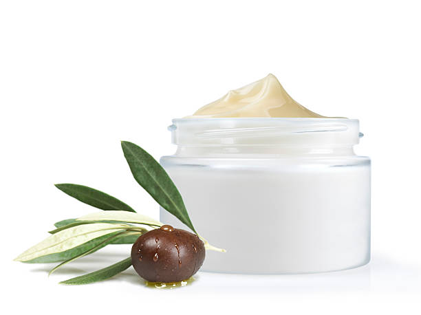 istock Olive oil face cream 182806081