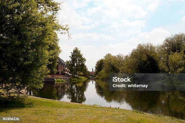 City Hall De Wensum Parque Norwich - Fotografias de stock e mais imagens de Ao Ar Livre - Ao Ar Livre, Beira d'Água, Cena de tranquilidade