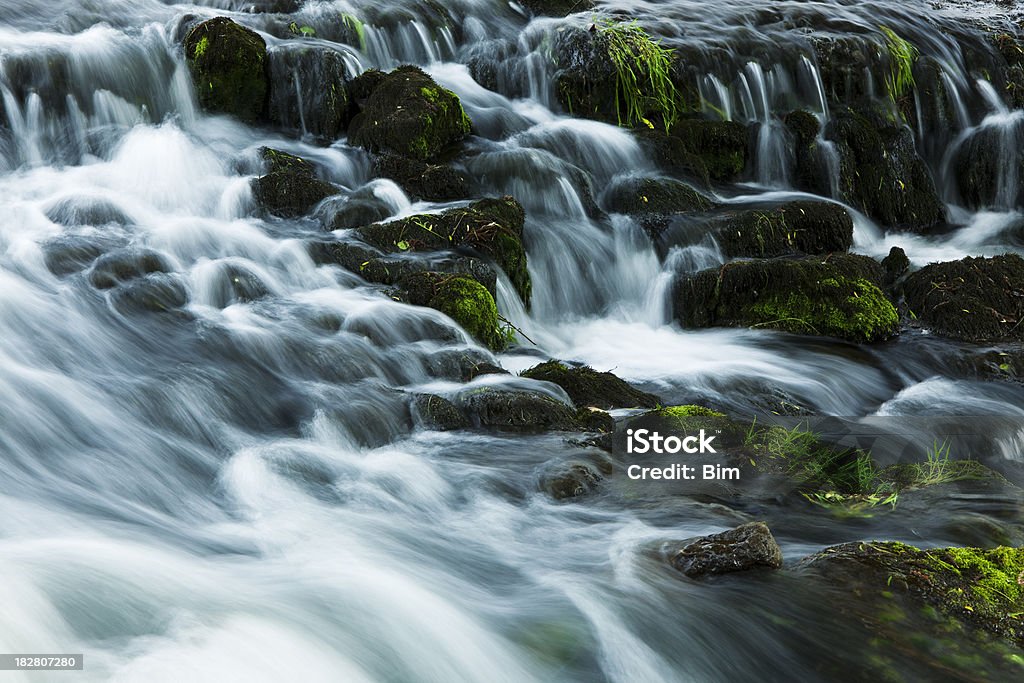 Montanha Stream - Foto de stock de Azul royalty-free