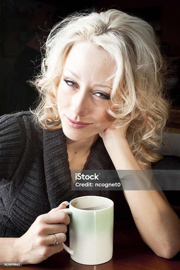 Mulher e café - Royalty-free Adulto Foto de stock