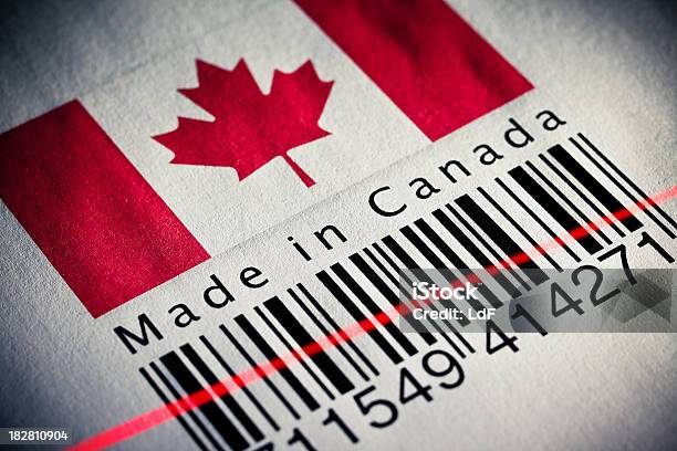 Feita No Canadá Produto Do Código De Barras - Fotografias de stock e mais imagens de Bandeira - Bandeira, Bandeira do Canadá, Canadá