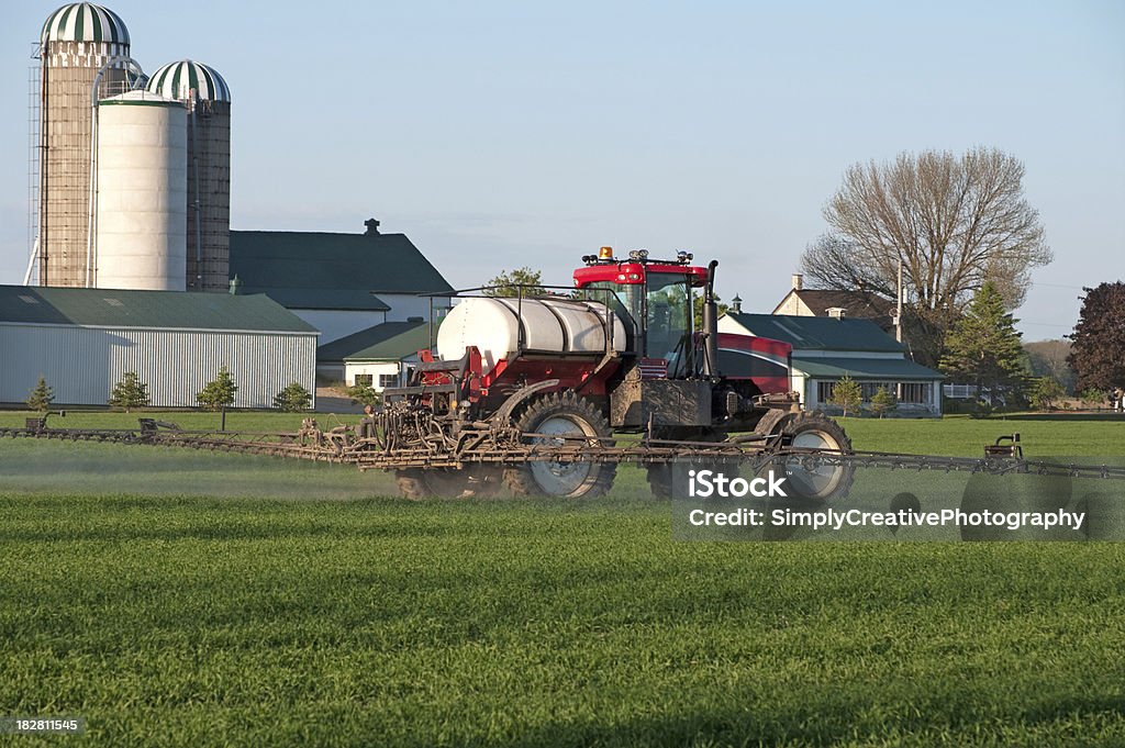 Spruzzare attrezzature agricole - Foto stock royalty-free di Agricoltura