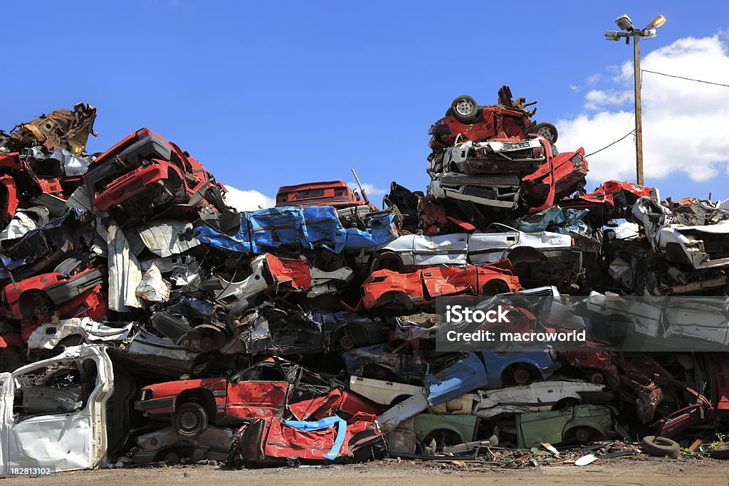 Il riciclaggio auto - Foto stock royalty-free di Automobile