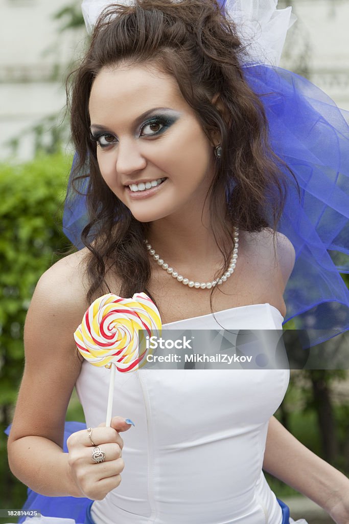 Счастливая Невеста - Стоковые фото 20-24 года роялти-фри
