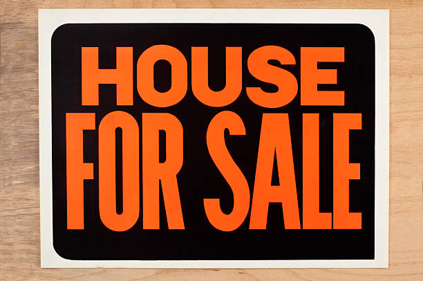 istock house for sale 182815913