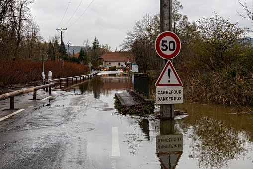 Chanaz/Chindrieux, Savoie, France, December 2, 2023, Following heavy rain, flooding of the plain between Chanaz and Chindrieux, from Lac du Bourget to the Rhône River.
flooded roads.