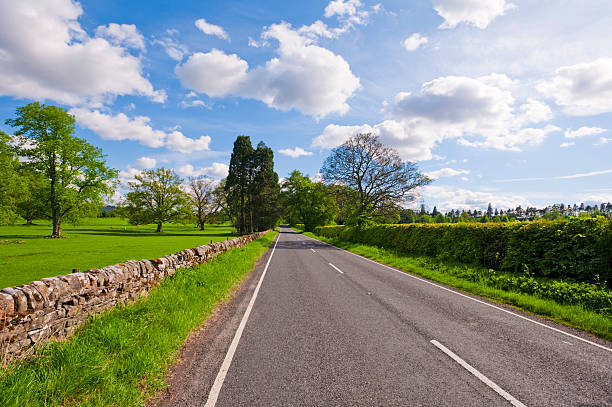 istock English Country Road 182816388