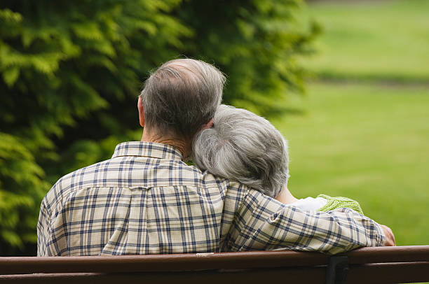 istock Senior couple relaxing 182818233