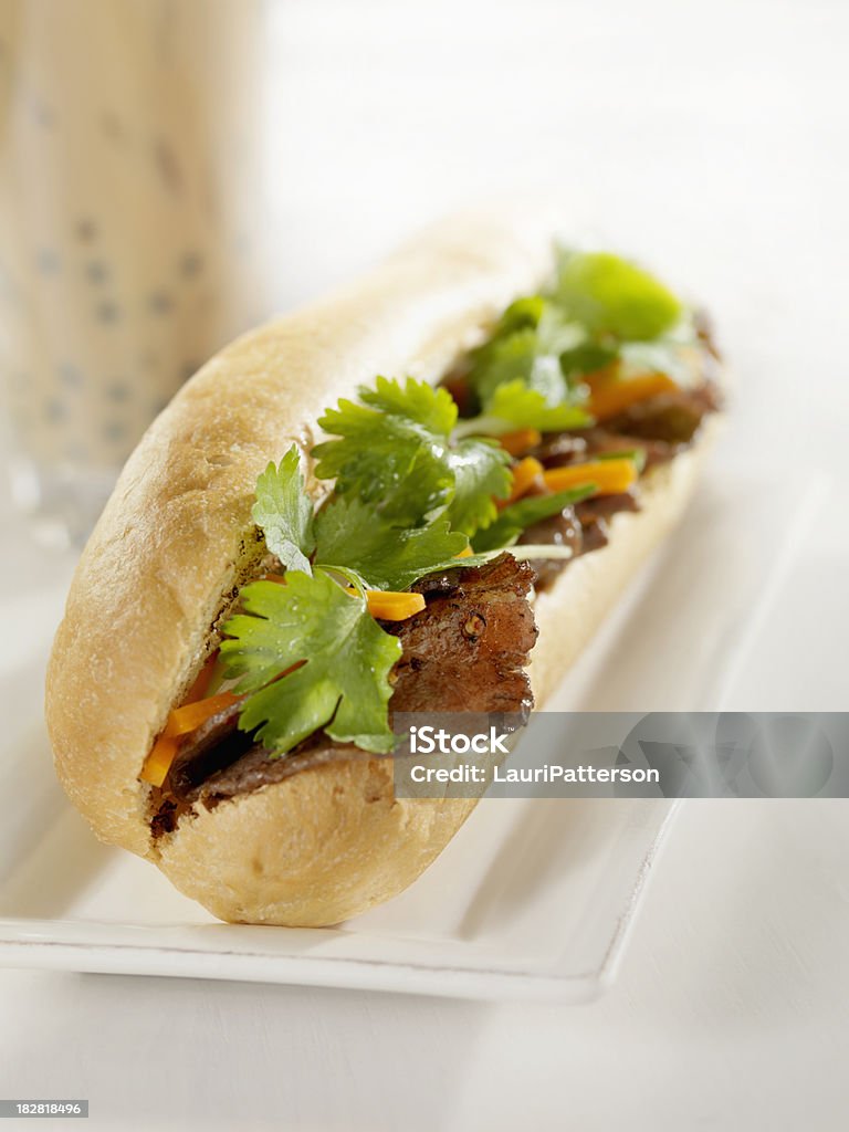 Vietnamesische Sub Sandwich mit gegrilltem Rindfleisch - Lizenzfrei Asiatische Kultur Stock-Foto