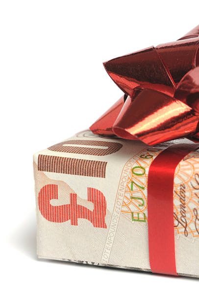 istock Gift of money 182818998