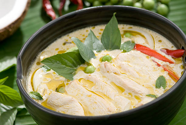 タイ料�理 - banana leaf food thailand thai culture ストックフォトと画像