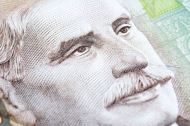 kanadische währung-robert borden - canadian dollars canada bill one hundred dollar bill stock-fotos und bilder