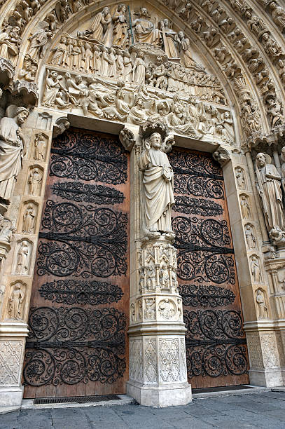 istock Notredame de Paris Doors 182820678