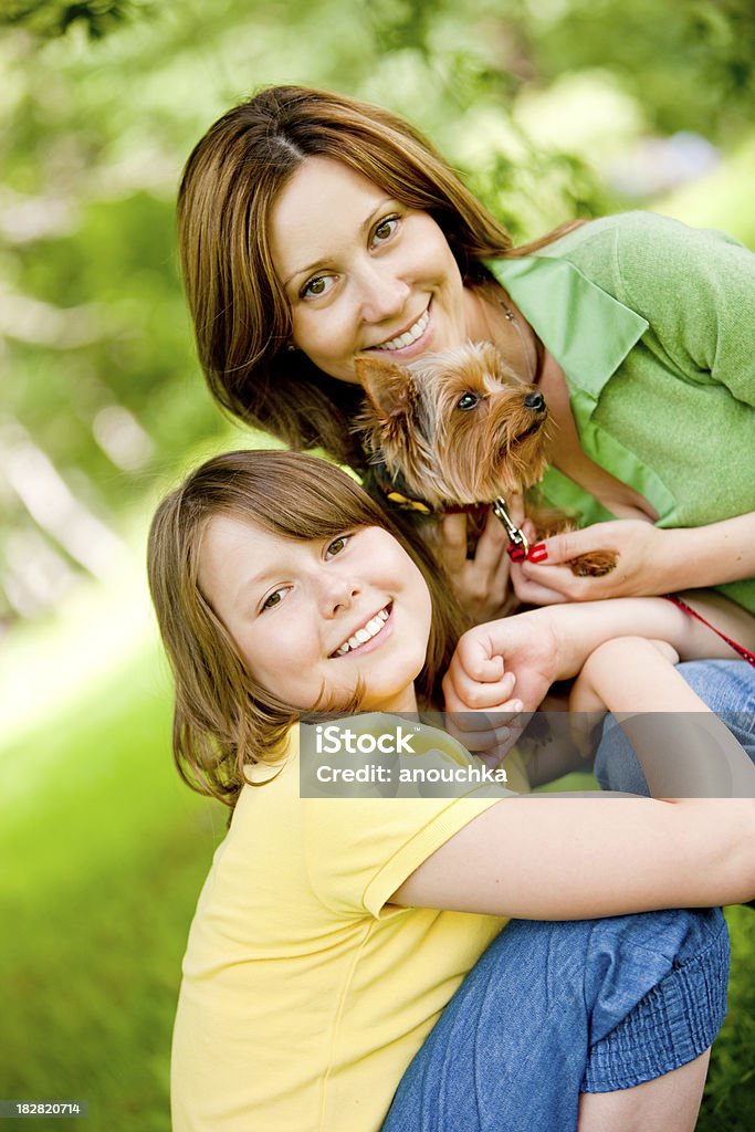 Szczęśliwa Matka i córka w lecie Portret - Zbiór zdjęć royalty-free (10-11 lat)