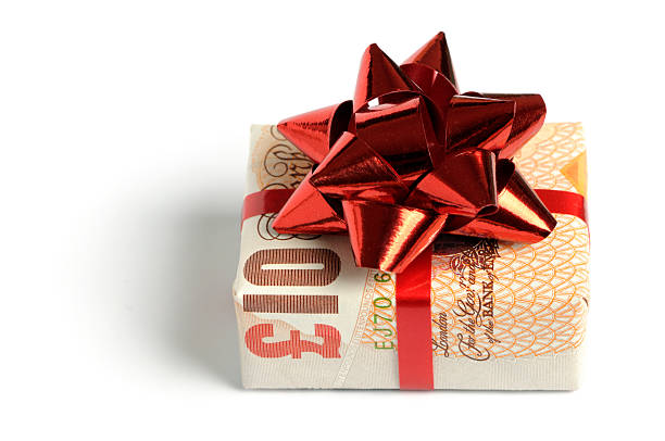 istock Gift of money 182821678