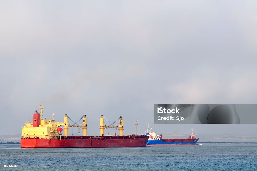 Rotterdam los barcos de carga. - Foto de stock de Agua libre de derechos