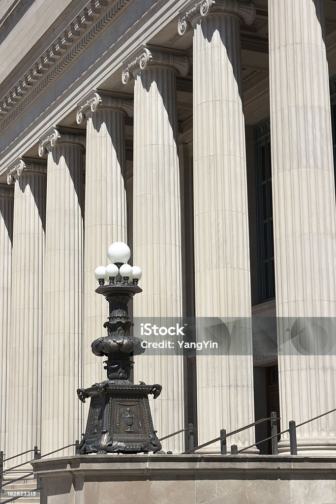 Fila de música clásica acanalado iónica columnas, Academic Institution Building arquitectura - Foto de stock de Anticuado libre de derechos