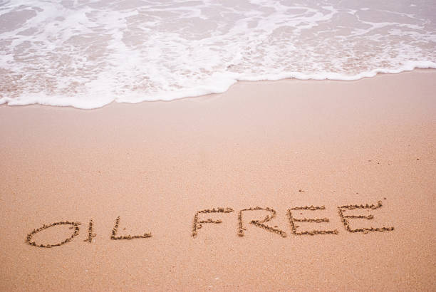 istock keep our beaches oil free 182823649