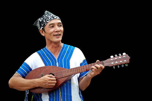 istock Karen Hill Tribe Musician 182824176