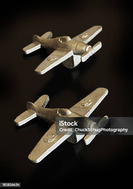 Avión De Juguete Squadron Aviones De Combate Foto de stock y más banco de imágenes de Ejército - Ejército, Hangar, Adorno