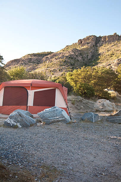 acampamentos: acampamento ao nascer do sol - mt lemmon - fotografias e filmes do acervo