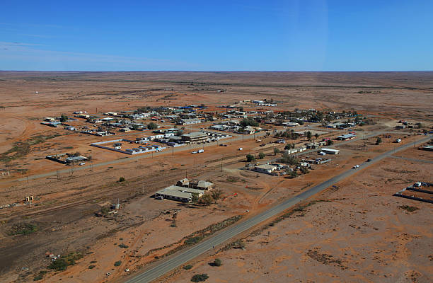 마레 위에서 - town australia desert remote 뉴스 사진 이미지