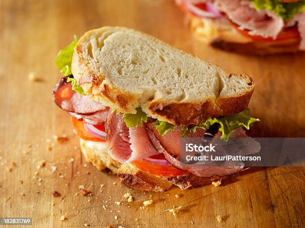 Photo libre de droit de Rustique Sandwich Jambon De La Forêtnoire banque d'images et plus d'images libres de droit de Aliment - Aliment, Alimentation lourde, Aliments et boissons