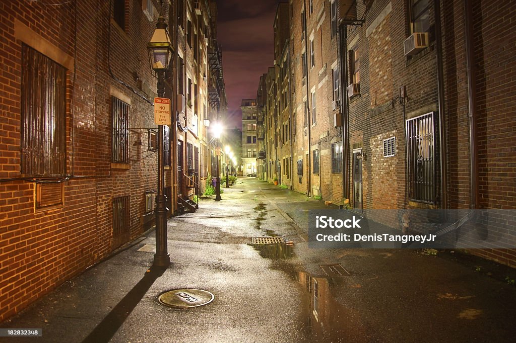 Beco escuro - Foto de stock de Boston - Massachusetts royalty-free