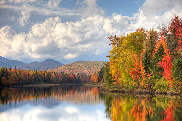 istock Autumn Foliage in New Hampshire 182835235