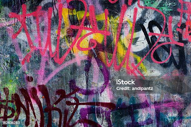 Kolorowe Graffiti - zdjęcia stockowe i więcej obrazów Graffiti - Graffiti, Ściana, Tło