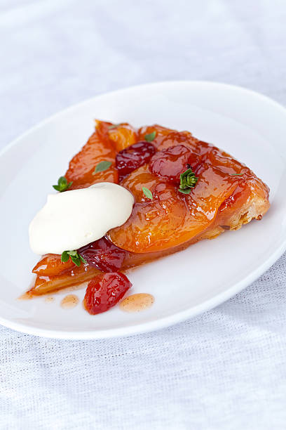 tarte tatin - peach nectarine portion fruit fotografías e imágenes de stock