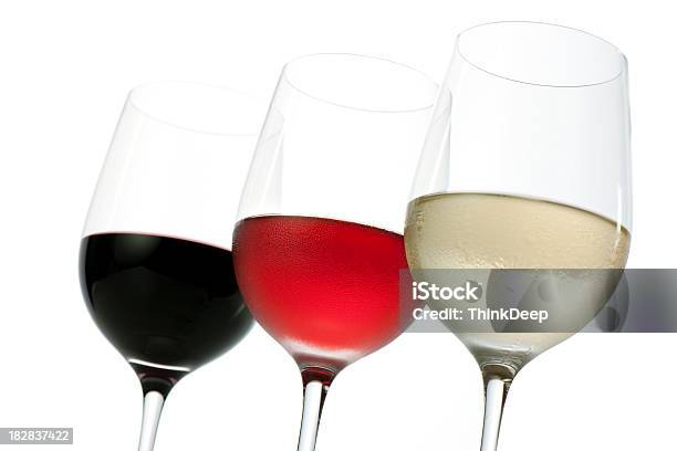 Kolory Wina Okulary Misted W Górę - zdjęcia stockowe i więcej obrazów Alkohol - napój - Alkohol - napój, Białe wino, Biały