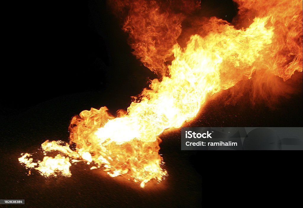 Горячий Горящий кольца огня - Стоковые фото В�зрывающийся роялти-фри