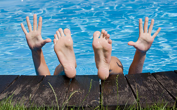 incidente - human foot barefoot sole of foot human toe foto e immagini stock