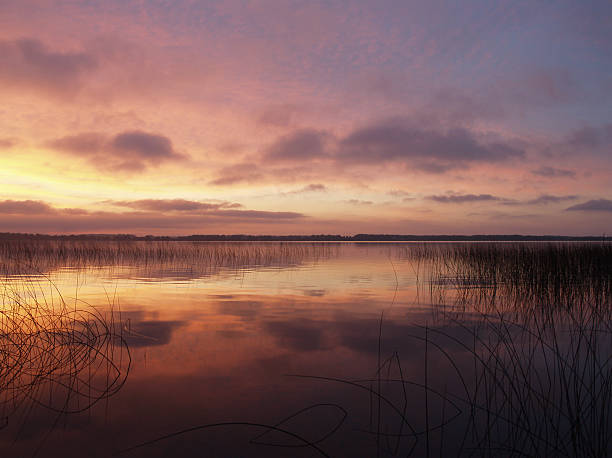 istock Minnesota Lake Sunrise 182841332