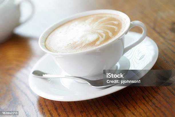 Foto de Cappuccino e mais fotos de stock de Bebida - Bebida, Café - Bebida, Café Latte