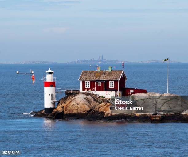 Gäveskär Foto de stock y más banco de imágenes de Faro - Estructura de edificio - Faro - Estructura de edificio, Suecia, Agua