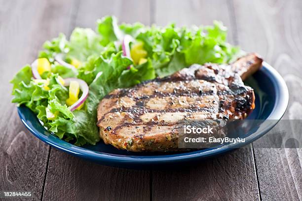 Gegrilltes Schweinefleisch Lende Chop Stockfoto und mehr Bilder von Lende - Lende, Kotelett, Gegrillt