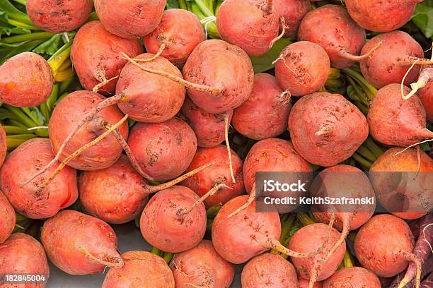 Золотой Beets — стоковые фотографии и другие картинки Без людей - Без людей, Горизонтальный, Еда и напитки