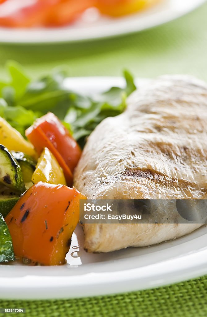 Курица и овощи - Стоковые фото Барбекю роялти-фри