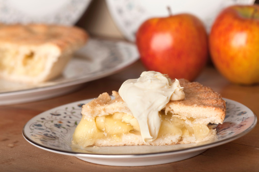 Apple pie and cream