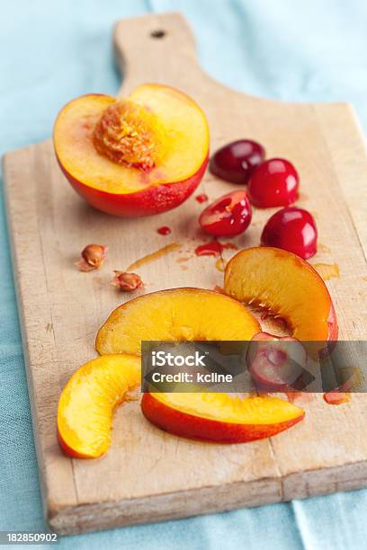 Stone De Frutas Foto de stock y más banco de imágenes de Alimento - Alimento, Amarillo - Color, Comidas y bebidas