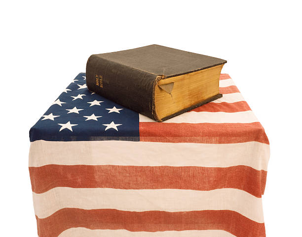 著作者人格右折します。 - bible american flag flag old fashioned ストックフォトと画像