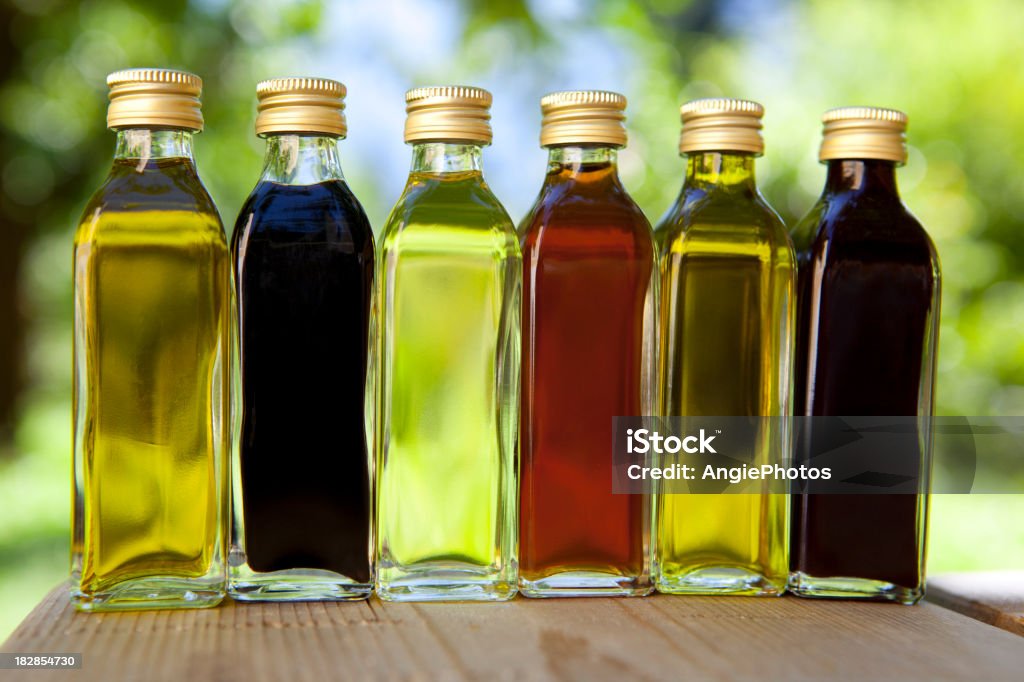 Diferentes óleos e vinegars - Royalty-free Vinagre Foto de stock