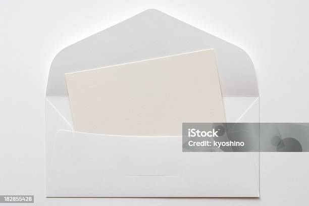 絶縁ショットの封筒を白い背景の上に空白メモ - 封筒のストックフォトや画像を多数ご用意 - 封筒, 手紙, 開いている