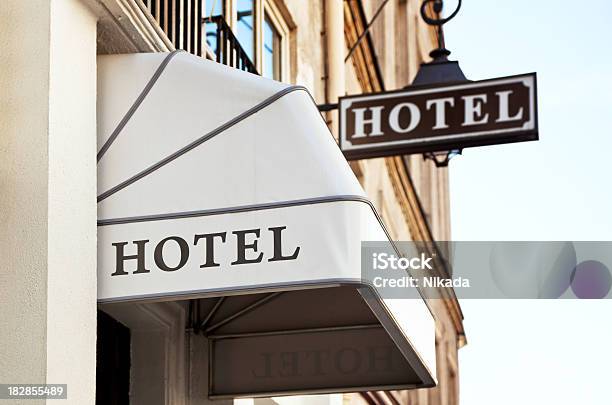 Hotelschild Stockfoto und mehr Bilder von Hotel - Hotel, Eingang, Frankreich