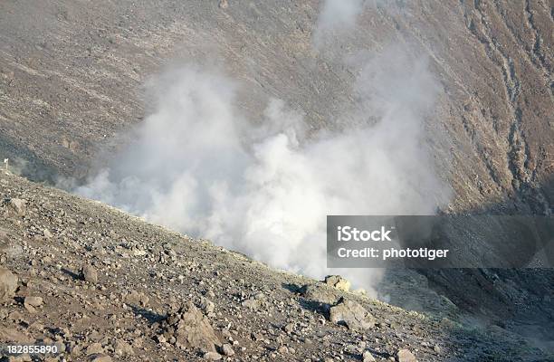 火山 - 21世紀のストックフォトや画像を多数ご用意 - 21世紀, イタリア, カラー画像