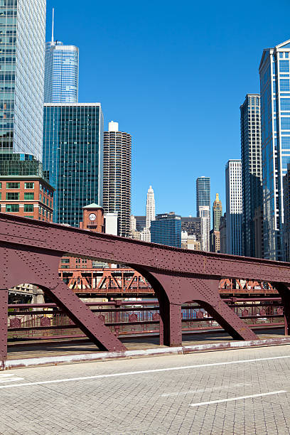 istock Architecture of Downtown Chicago 182857302